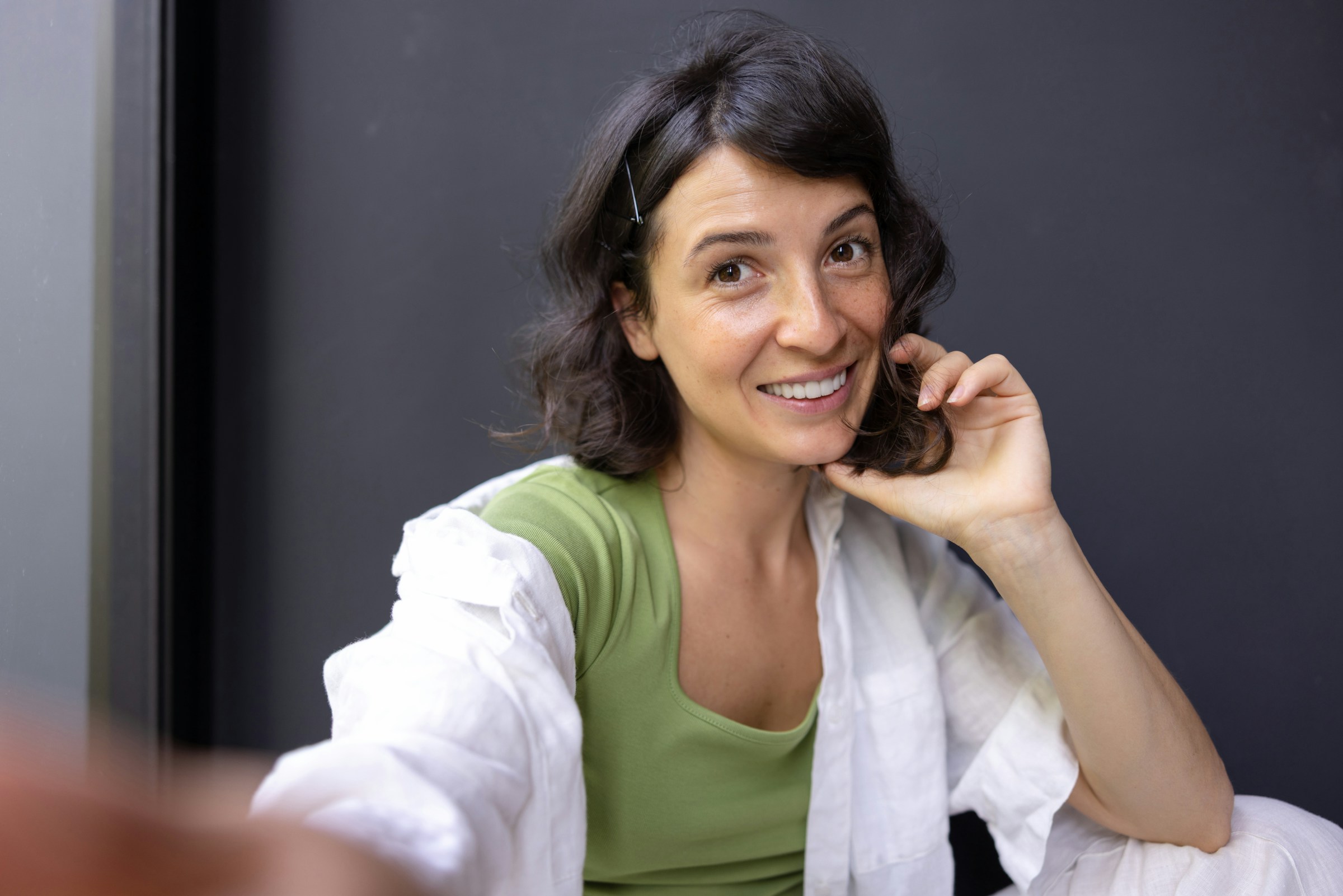 Damore team member coordinating with a dental practice.